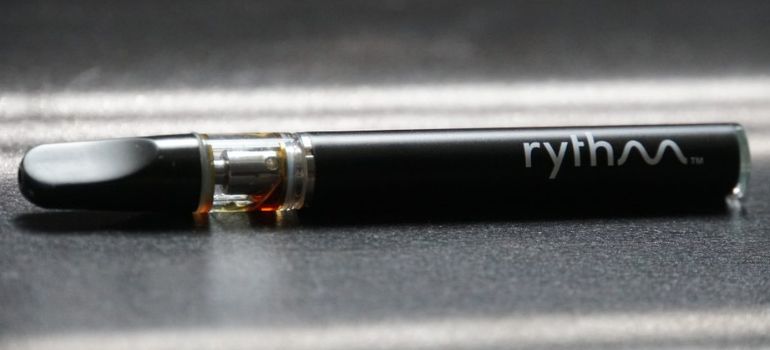how to charge a rythm disposable vape pen 2 Vape Dubai | Buy Vape Online in UAE - SmokeFree